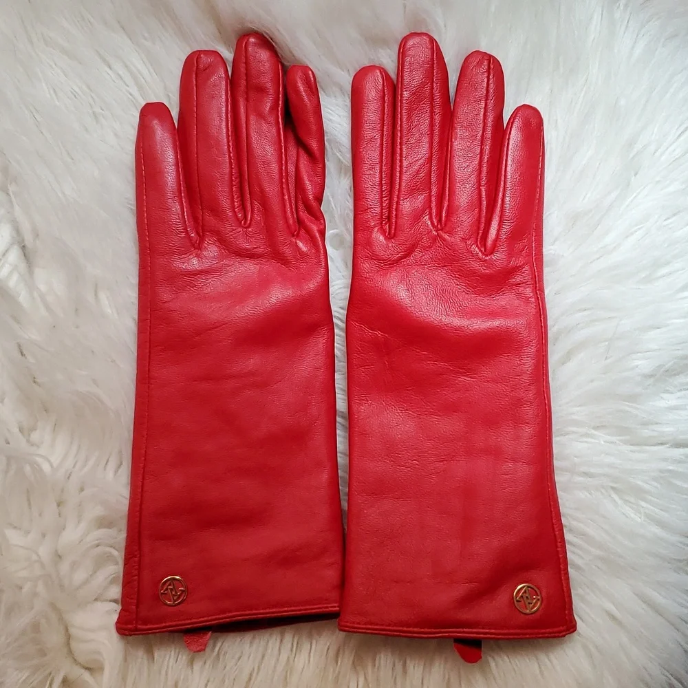 Adrienne Vittadini Red Leather Gloves NWOT.